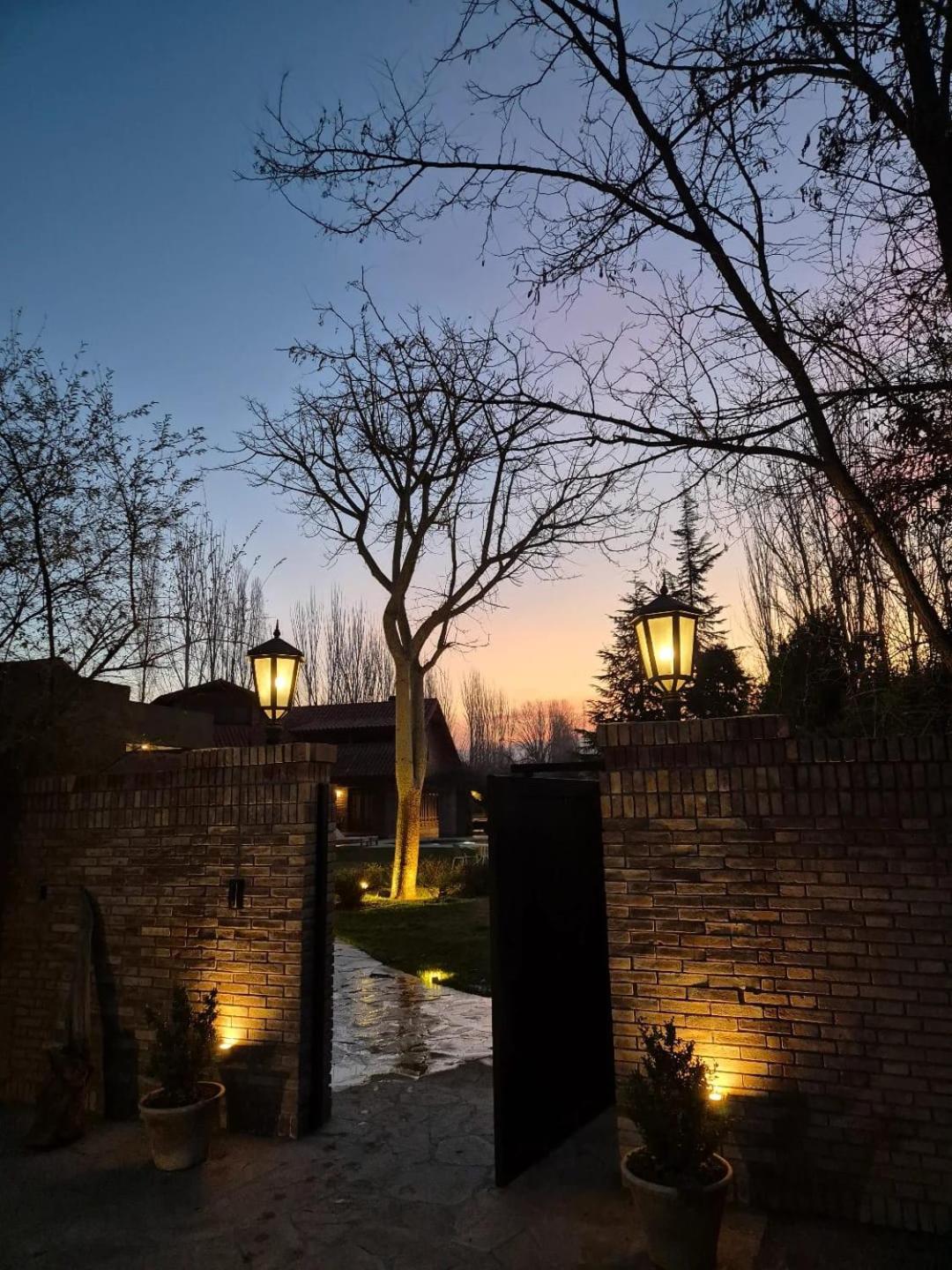 La Bignonia Posada Chacras de Coria Bagian luar foto